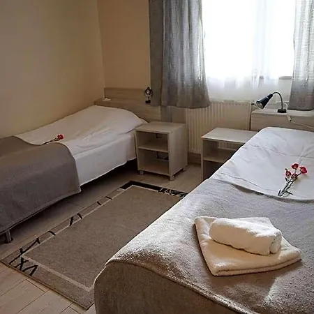 8 Km Od Suntago, Deepspot Bed & Breakfast Radziejowice
