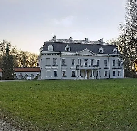 8 Km Od Suntago, Deepspot