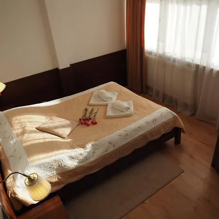 8 Km Od Suntago, Deepspot 3*