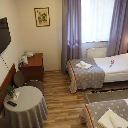 8 Km Od Suntago, Deepspot 3*